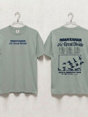 'The Great Divide' Tour Graphic T-Shirt - Sage Green
